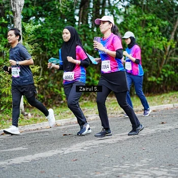 Runner Photo 8143067