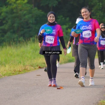 Runner Photo 8143112