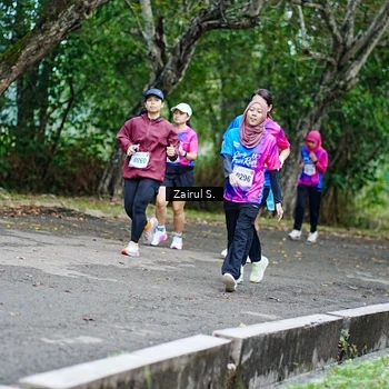Runner Photo 8143140