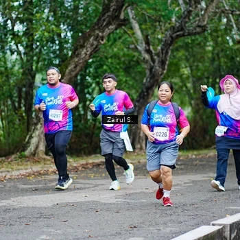 Runner Photo 8143151