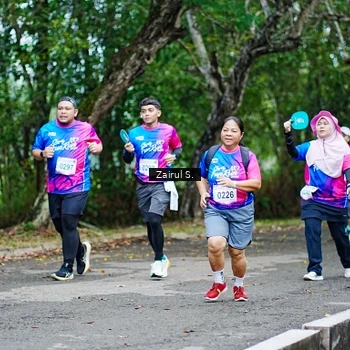 Runner Photo 8143157