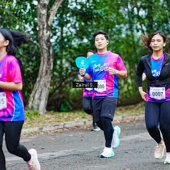 Runner Photo 8143159