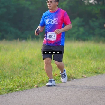 Runner Photo 8143304