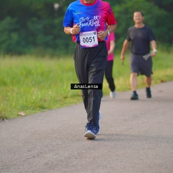 Runner Photo 8143329
