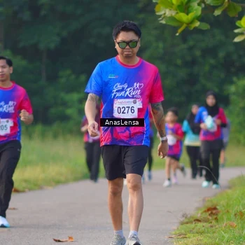 Runner Photo 8143356