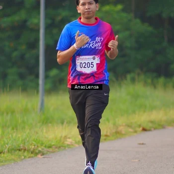 Runner Photo 8143361