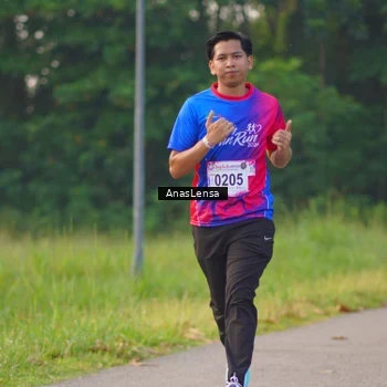 Runner Photo 8143362