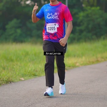 Runner Photo 8143386