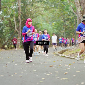 Runner Photo 8143400