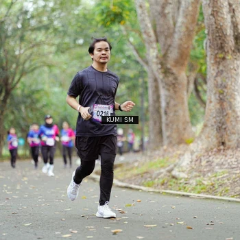 Runner Photo 8143452