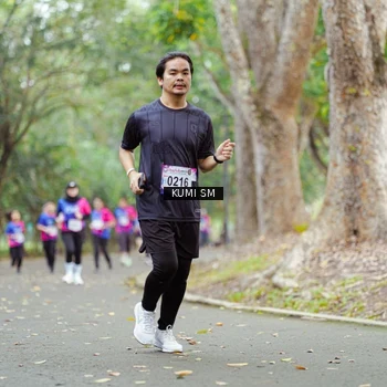 Runner Photo 8143453
