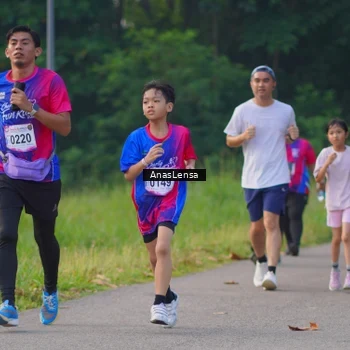 Runner Photo 8143495
