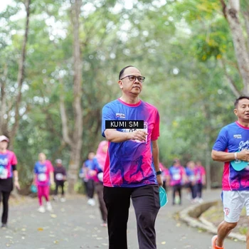 Runner Photo 8143504
