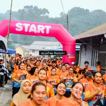 Runner Photo 8143573