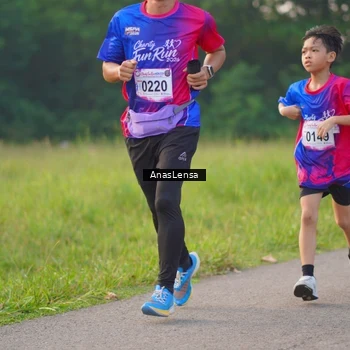 Runner Photo 8143662