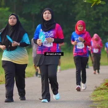Runner Photo 8143802