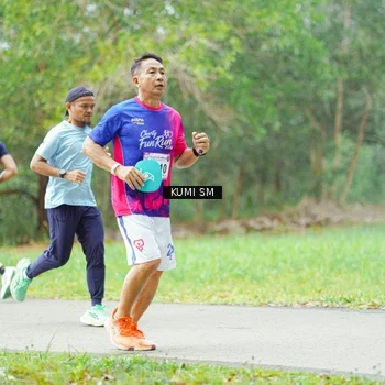 Runner Photo 8143810