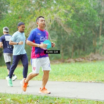 Runner Photo 8143847