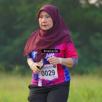 Runner Photo 8143903