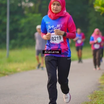 Runner Photo 8143942