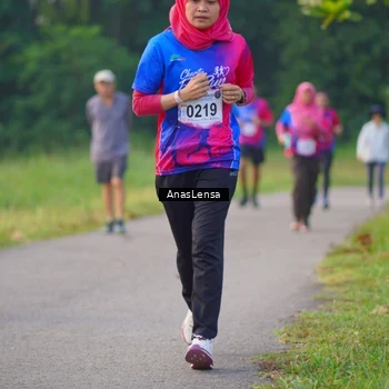 Runner Photo 8143944