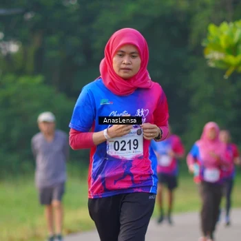 Runner Photo 8143950