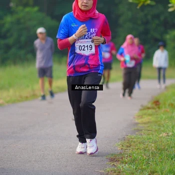 Runner Photo 8143951
