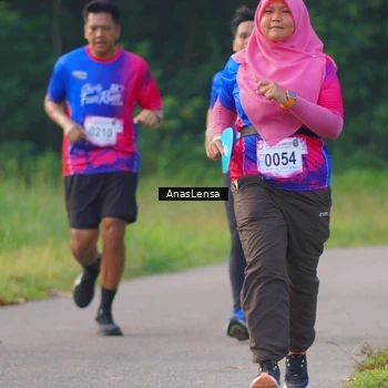Runner Photo 8143990