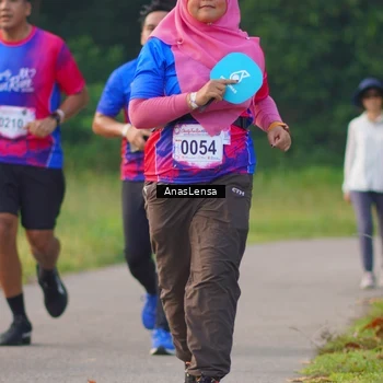 Runner Photo 8144029