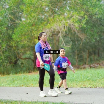 Runner Photo 8144101
