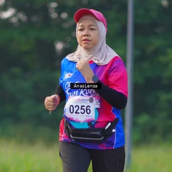 Runner Photo 8144250