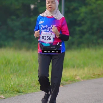 Runner Photo 8144312