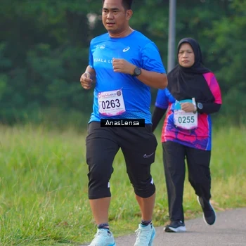 Runner Photo 8144313
