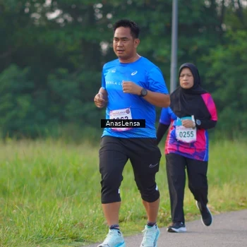 Runner Photo 8144315