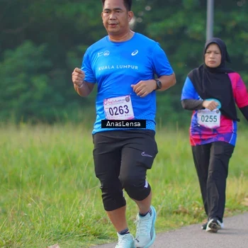Runner Photo 8144342