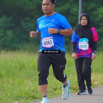 Runner Photo 8144345