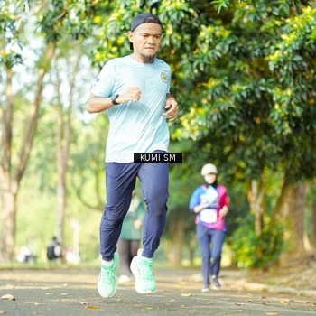 Runner Photo 8144375