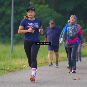 Runner Photo 8144418