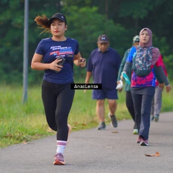Runner Photo 8144423