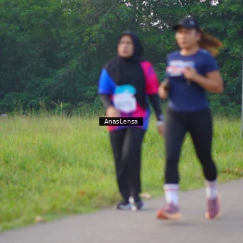 Runner Photo 8144426