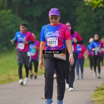 Runner Photo 8144851