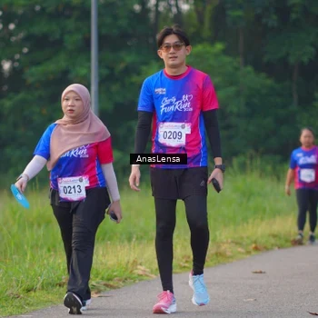 Runner Photo 8145072