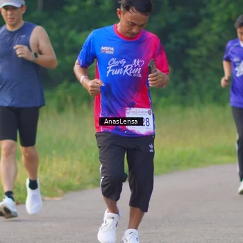 Runner Photo 8145160