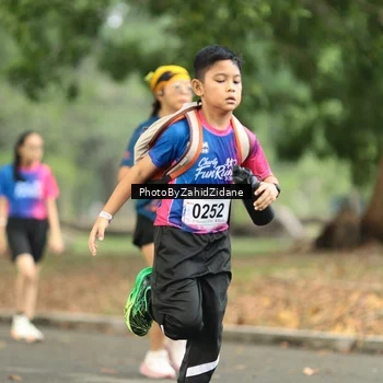 Runner Photo 8147443