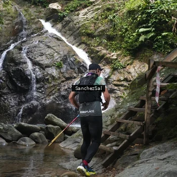 Runner Photo 8147534