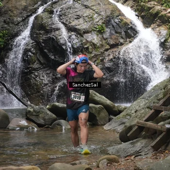 Runner Photo 8147552