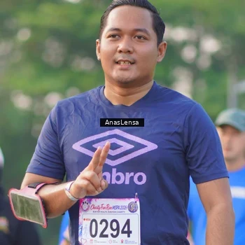 Runner Photo 8148084