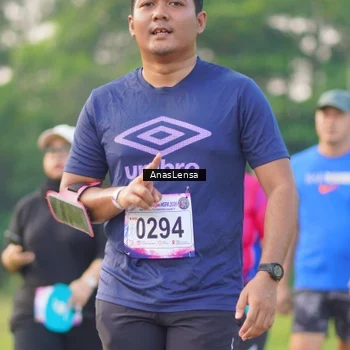 Runner Photo 8148089
