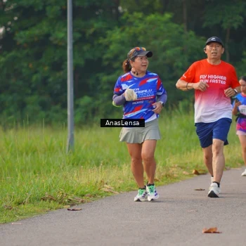 Runner Photo 8148120