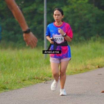 Runner Photo 8148141